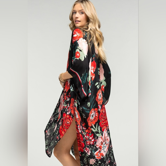 Vibrant Red Floral Print Kimono w Deep Black Background - Lightweight Fabric - Picture 8 of 8
